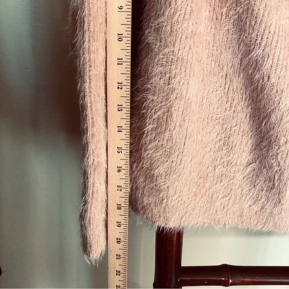 Mink Pink sweater Sz Large - Picture 10 of 13